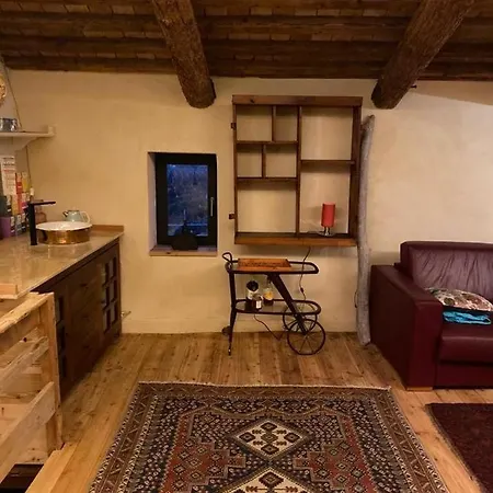 Tana Del Tasso